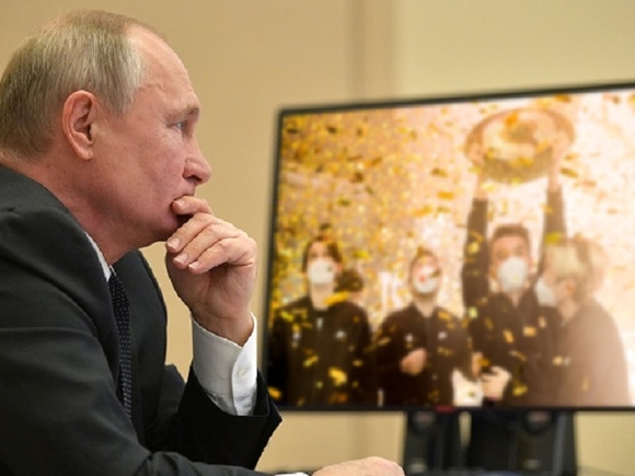 Путин официально поздравил команду по игре Dota 2 с победой. Что? Кого? И почему все об этом шутят?