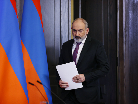 Пашинян в Гранаде подписал декларацию о границах Азербайджана, в которые входит Карабах