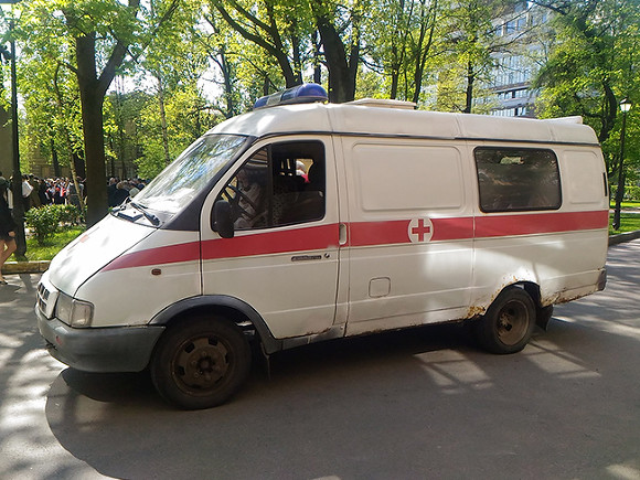 Водитель иномарки в Москве пострадал в ДТП
