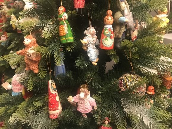 Дендролог Яковлев: На живых новогодних елках могут жить клещи и клопы