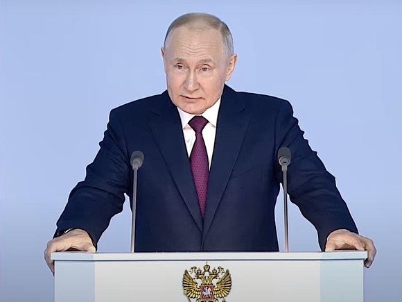 Putin: The West is building an axis like a bloc of Nazi Germany