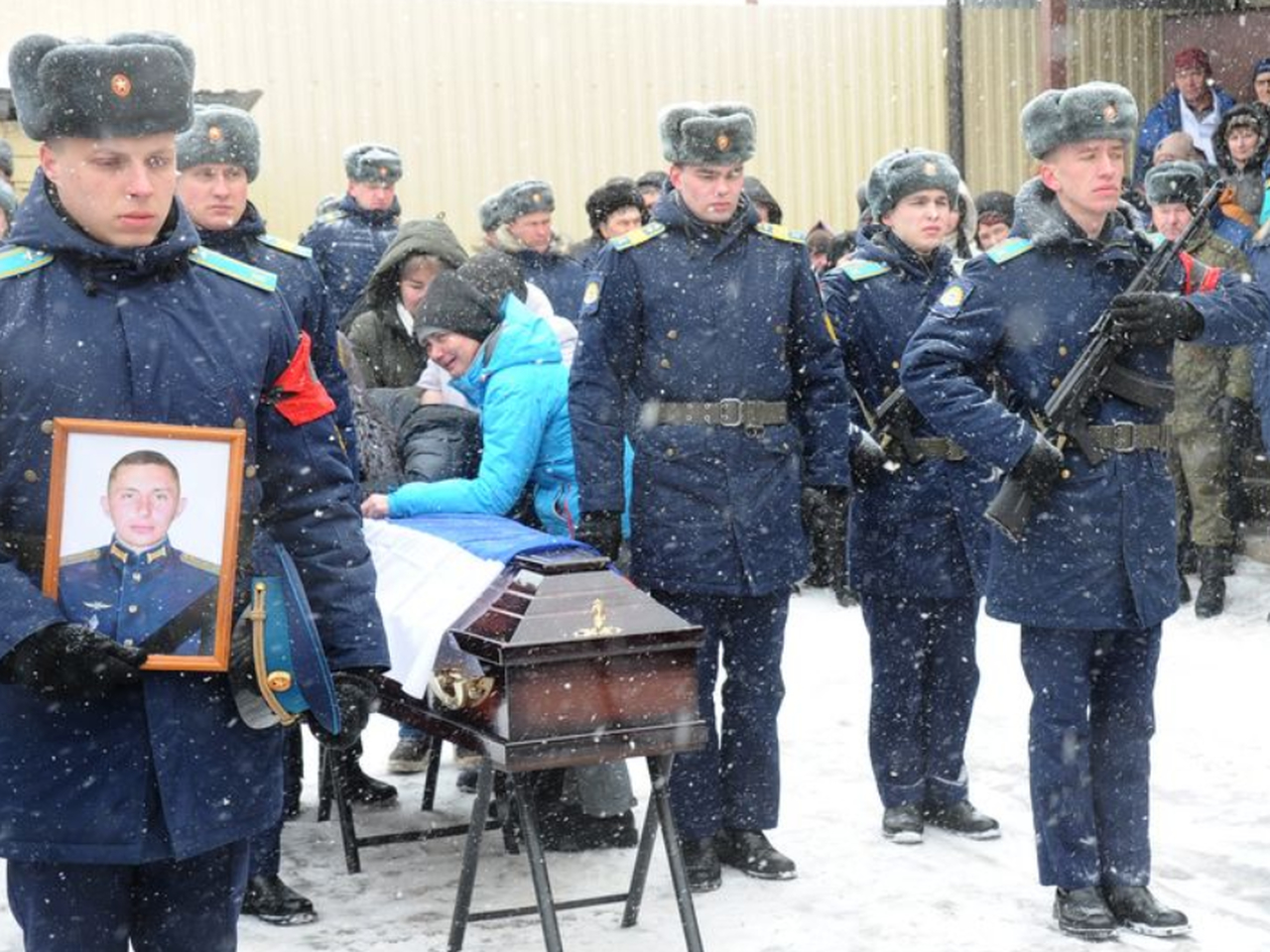 Похороны летчика в Сызрани