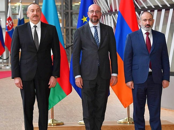 Перевернули ли Армения и Азербайджан «страницу вражды»?
