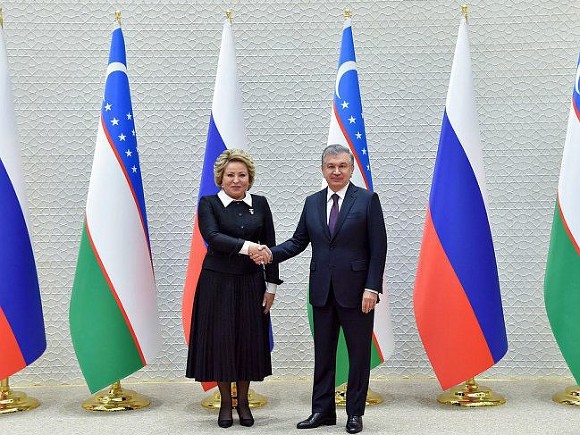 Валентина Матвиенко после встречи с Шавкатом Мирзиеевым намекнула на возможность сближения Узбекистана с ЕАЭС.