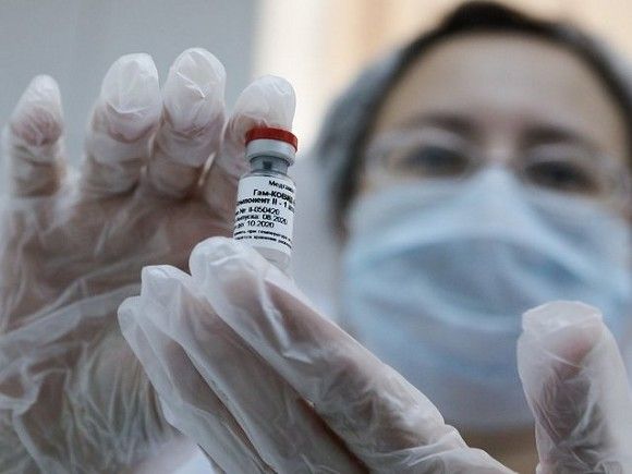 Российскую COVID-вакцину оценил Билл Гейтс