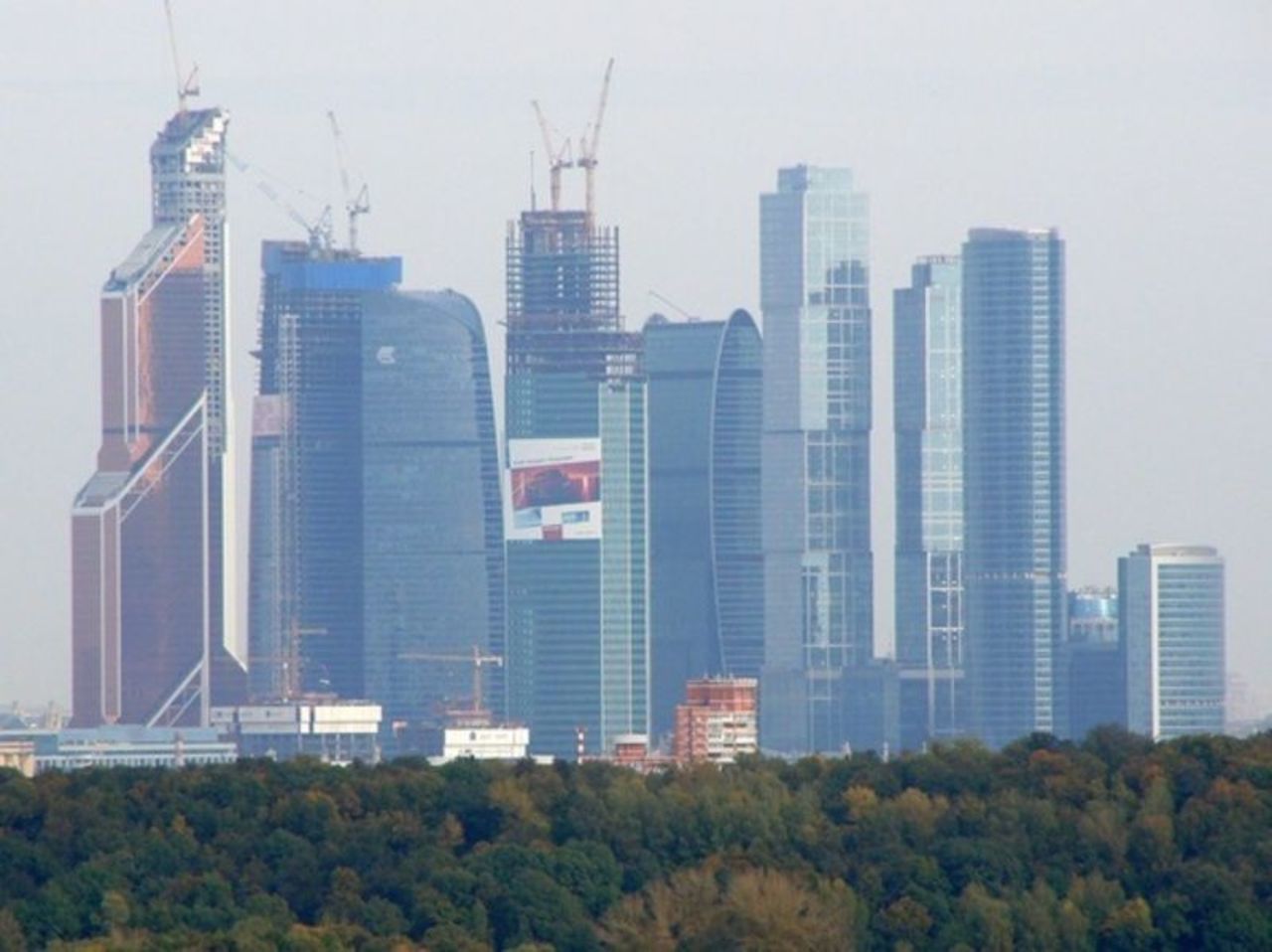 Moscow towers завершение строительства. Москва Сити на этапе строительства. Москва Сити строительство 2007. Стройка вход Москва Сити. Что если в Москва-Сити врежется самолет.