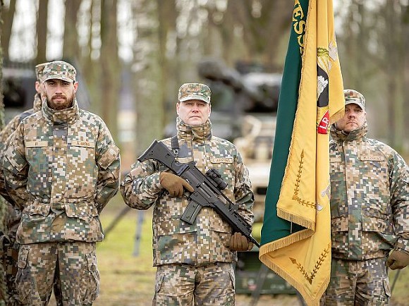 Латвия связала с Россией свои планы вернуть обязательную службу в армии