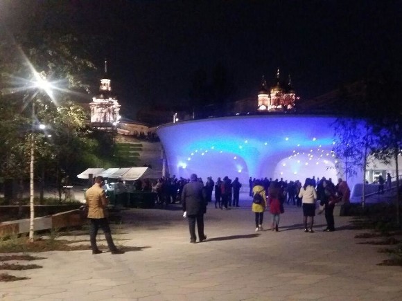 Москвичей пригласили на бесплатные концерты и спектакли в «Ночь искусств»