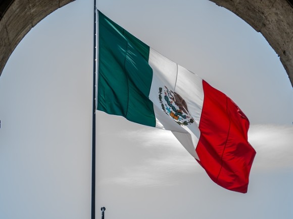 Нацгвардия Мексики остановила у южной границы страны караван мигрантов