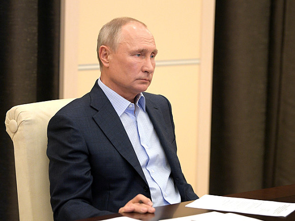 Путин обсудит выход из «самоизоляции» на совещании 6 мая