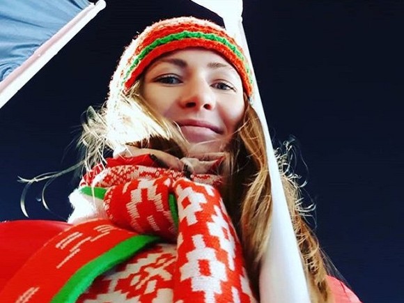 Биатлонистка Домрачева после критики поклонников призвала белорусский ОМОН остановить насилие