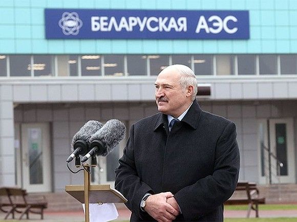Радость Александра Лукашенко из-за пуска АЭС была недолгой.