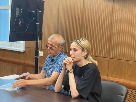 Суд в Москве приговорил к пяти годам колонии-поселения студентку Башкирову, сбившую на переходе трех детей