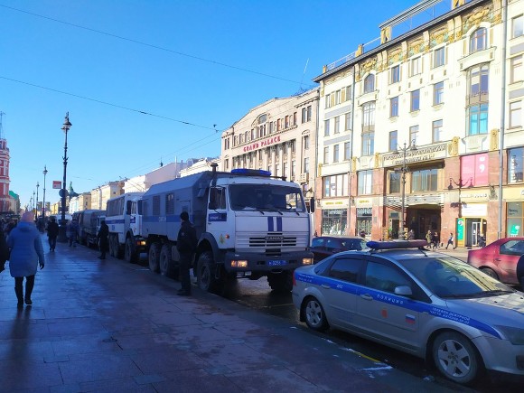 Силовики «оккупировали» центр Петербурга в день протестных акций