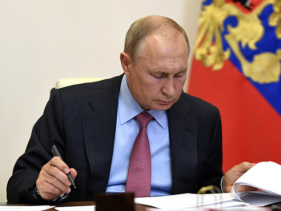 Путин назвал ключевое условие начала вакцинации против коронавируса