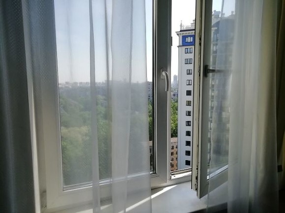 Двухлетний мальчик погиб в Москве, упав с балкона 9-го этажа