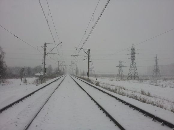 Шесть пассажирских поездов застряли на Урале в мороз