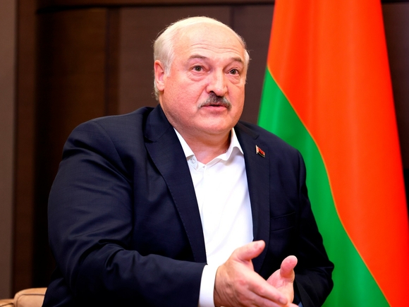Лукашенко уволил помощника за «несовместимый со службой проступок»