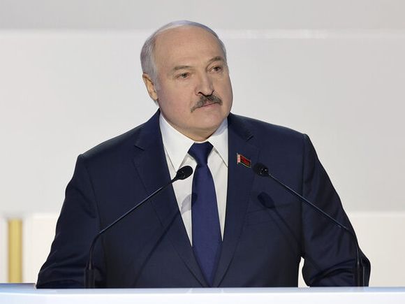 Читатели «Росбалта» не поверили в историю с покушением на жизнь Лукашенко