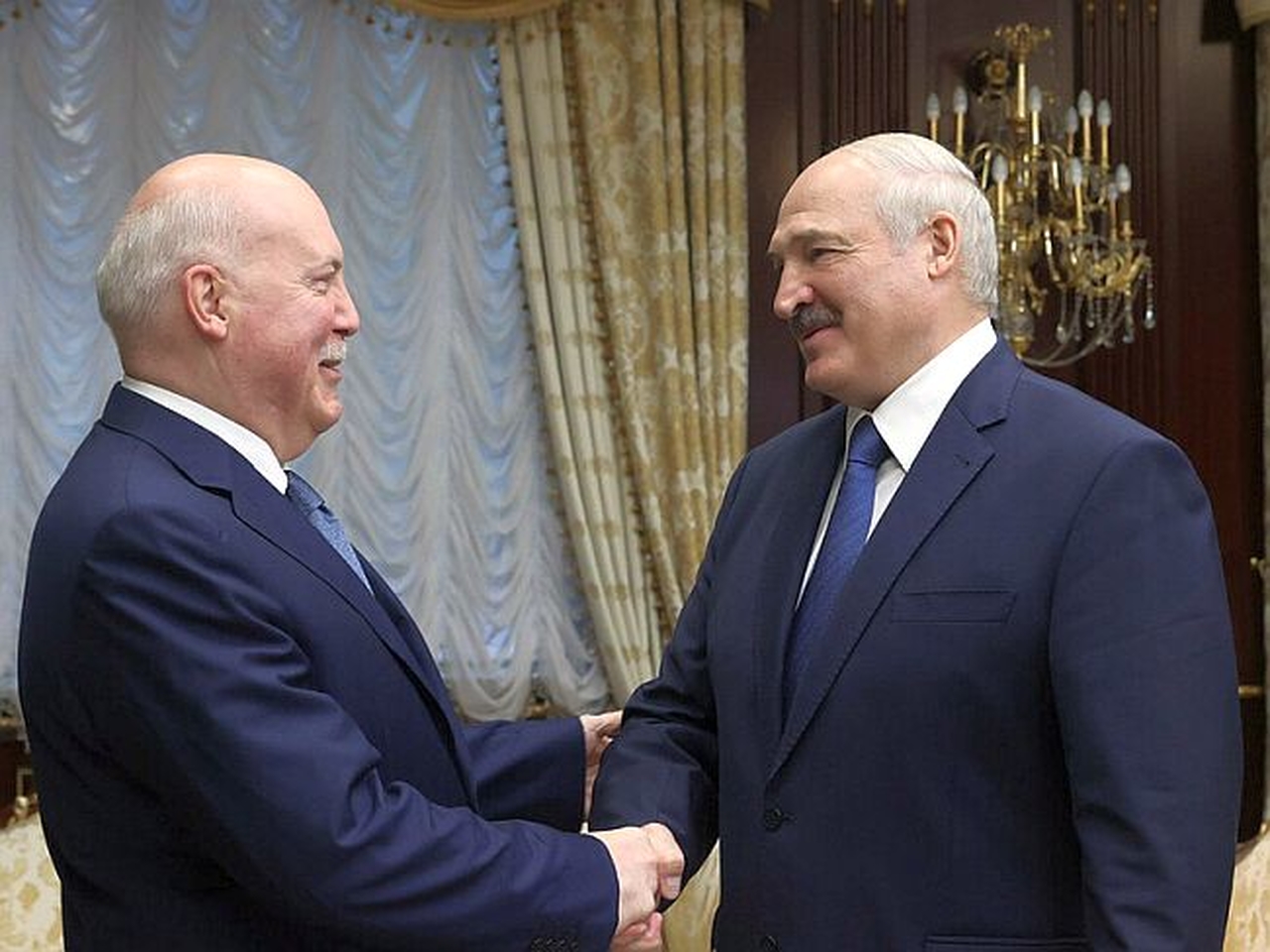 Лукашенко и карта